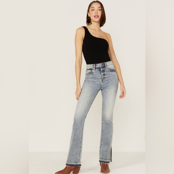 Daze Denim - Daze Denim Acid Wash Go-Getter Split Hem Flare Jeans